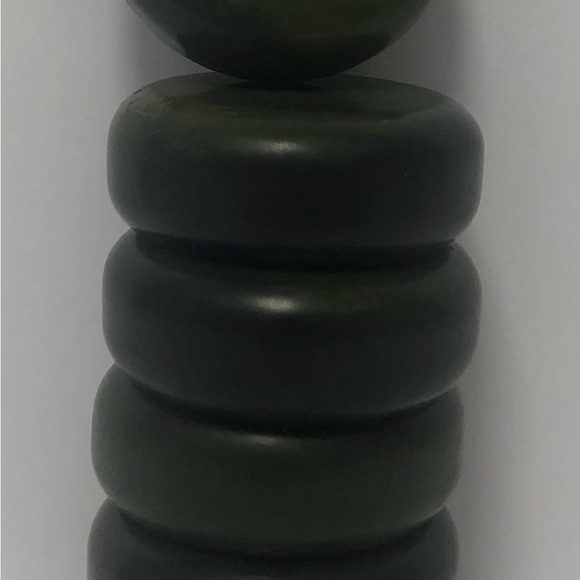 Charcoal, Aloe Vera and Turmeric round cleansing bars - Picture 1 of 5
